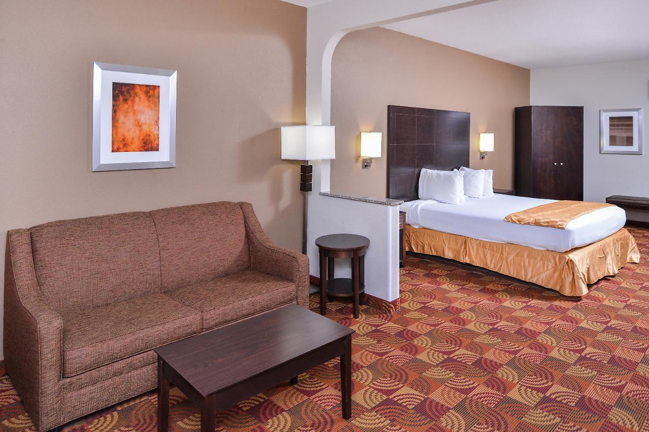 Americas Best Value Inn & Suites Bastrop Экстерьер фото