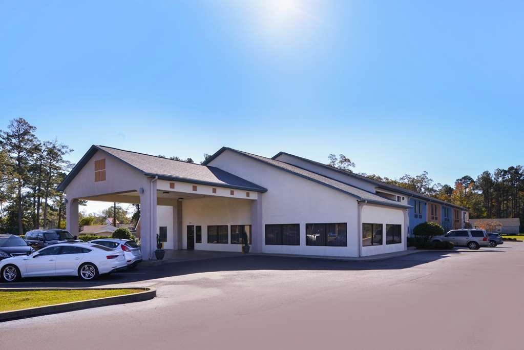 Americas Best Value Inn & Suites Bastrop Экстерьер фото