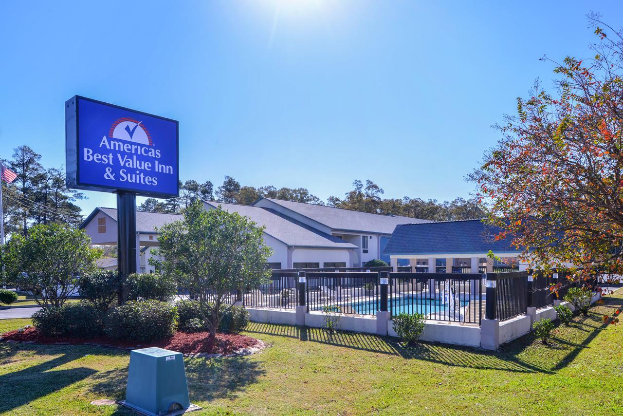 Americas Best Value Inn & Suites Bastrop Экстерьер фото