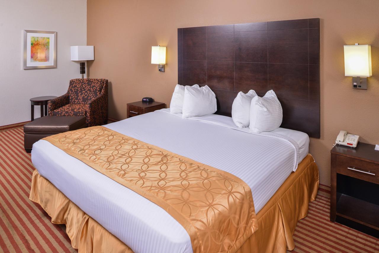 Americas Best Value Inn & Suites Bastrop Экстерьер фото
