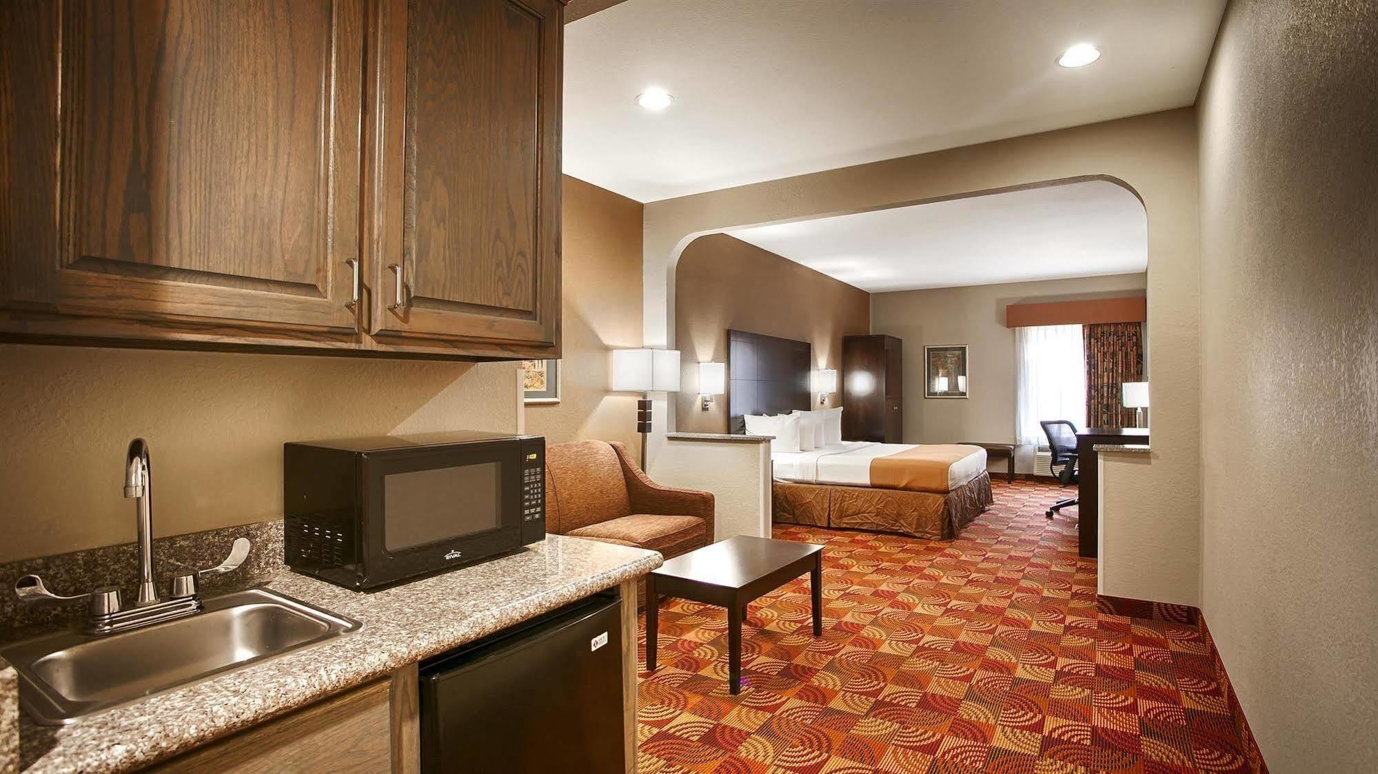 Americas Best Value Inn & Suites Bastrop Номер фото